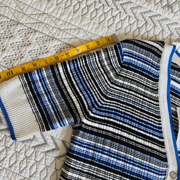 White House Black Market Stripped Cropped Cardigan Sweater Size M NWT - Picture 5 of 6